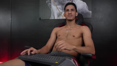 Snapshot of jakemoxley chatting on 11-20-25, 01:11 JakeMoxley online show from 11-20-25, 01:11