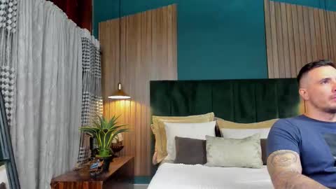 jakestone_1 online show from 11-22-25, 01:04