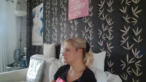 Snapshot of jakkilouise chatting on 09-08-25, 04:50 JAKKI LOUISE pornstar online show from 09-08-25, 04:50