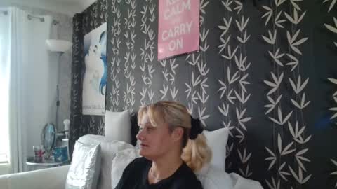 Snapshot of jakkilouise chatting on 09-10-25, 03:01 JAKKI LOUISE pornstar online show from 09-10-25, 03:01