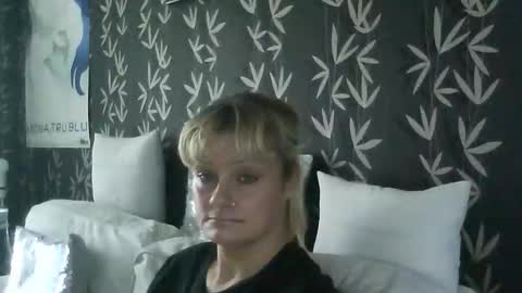 Snapshot of jakkilouise chatting on 10-16-25, 12:39 JAKKI LOUISE pornstar online show from 10-16-25, 12:39