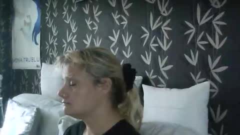 Snapshot of jakkilouise chatting on 10-20-25, 02:28 JAKKI LOUISE pornstar online show from 10-20-25, 02:28