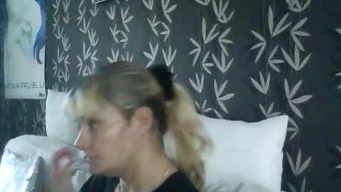 Snapshot of jakkilouise chatting on 11-04-25, 03:22 JAKKI LOUISE pornstar online show from 11-04-25, 03:22