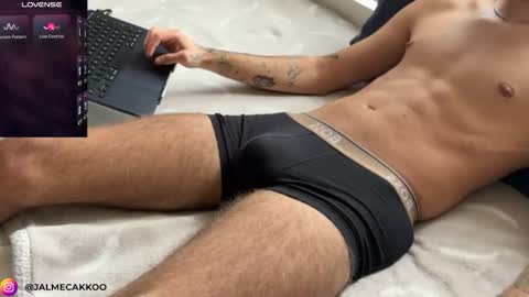 jalmecakkoo online show from 09-12-25, 11:32