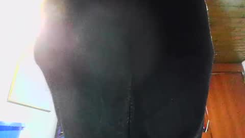 Snapshot of james__taylor21 chatting on 10-11-25, 12:32 JAMES TAYLOR online show from 10-11-25, 12:32