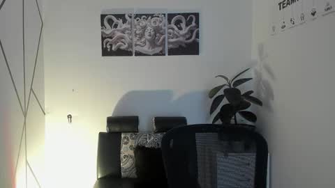 james_adamss_ online show from 12-16-25, 12:43