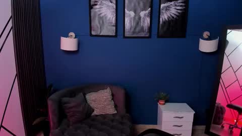 james_adamss_ online show from 12-18-25, 01:39