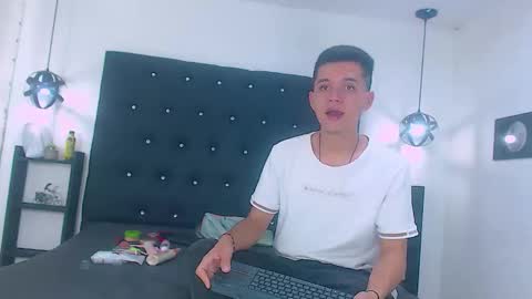 James y Kenet online show from 02-19-26, 11:39