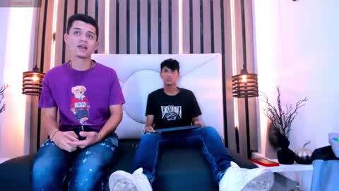 James y Kenet online show from 02-26-26, 12:26