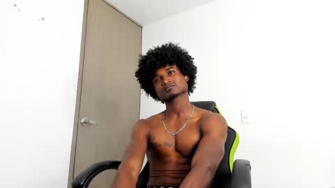 james_makony_1 online show from 12-19-24, 03:08