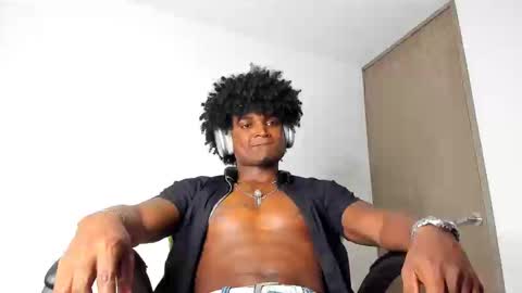 james_makony_1 online show from 01-16-25, 08:11