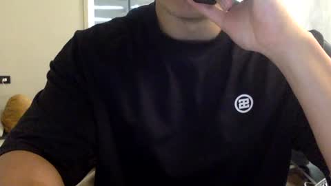 jamesmo820913 online show from 03-11-25, 08:52