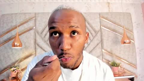 James  online show from 02-10-25, 12:39