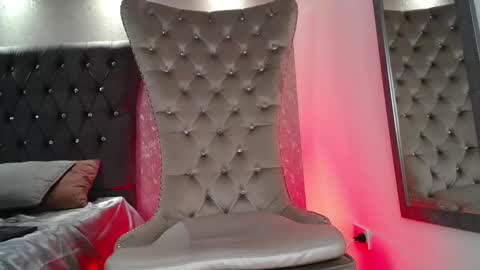 James online show from 09-18-25, 12:12