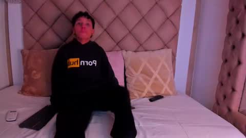 jamess_ford online show from 01-18-25, 08:40