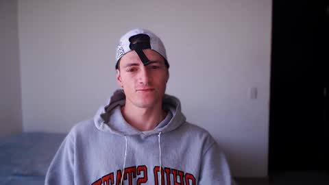 Snapshot of jamesss____ chatting on 12-31-24, 01:19 jamesss____ online show from 12-31-24, 01:19