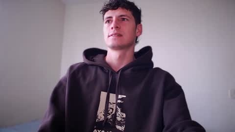 Snapshot of jamesss____ chatting on 01-02-25, 02:46 jamesss____ online show from 01-02-25, 02:46
