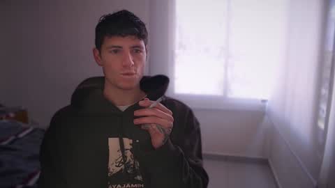 Snapshot of jamesss____ chatting on 01-17-25, 02:50 jamesss____ online show from 01-17-25, 02:50