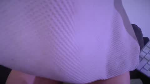 Snapshot of jamesss____ chatting on 02-13-25, 12:24 jamesss____ online show from 02-13-25, 12:24