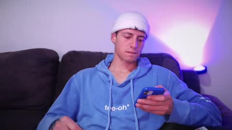 Snapshot of jamesss____ chatting on 02-22-25, 05:57 jamesss____ online show from 02-22-25, 05:57