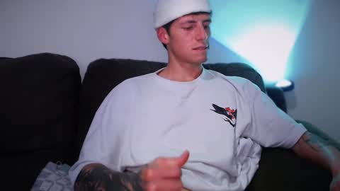 Snapshot of jamesss____ chatting on 02-27-25, 10:53 jamesss____ online show from 02-27-25, 10:53