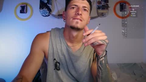 Snapshot of jamesss____ chatting on 09-24-25, 07:50 jamesss____ online show from 09-24-25, 07:50