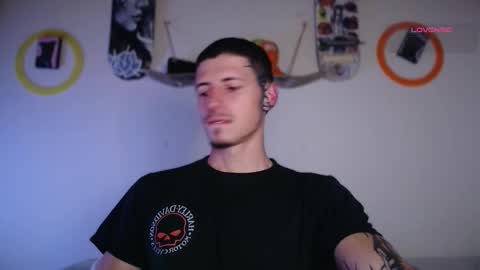 jamesss____ online show from 11-18-25, 03:01