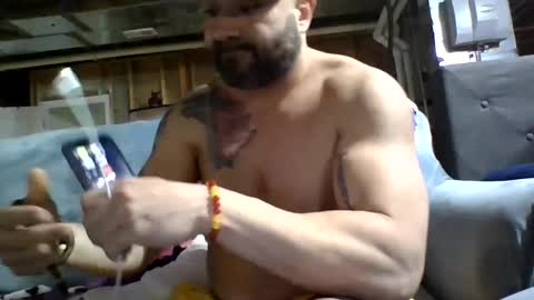 Snapshot of jamie19905 chatting on 02-26-25, 03:21 jamie19905 online show from 02-26-25, 03:21