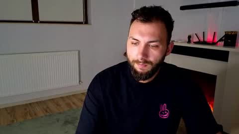 Snapshot of jamienoxus chatting on 11-11-25, 07:30 Robbie online show from 11-11-25, 07:30