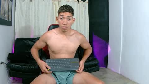 Jamithindependent model online show from 04-10-26, 09:25