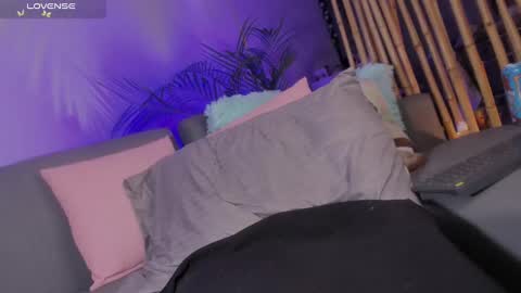 Danna varisheli online show from 12-29-24, 09:39