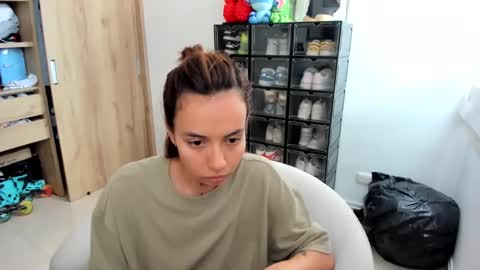 Snapshot of jane_ady chatting on 02-20-25, 05:29 jane_ady online show from 02-20-25, 05:29