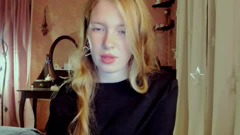 Snapshot of jane_and_star chatting on 10-08-25, 07:44 Star online show from 10-08-25, 07:44