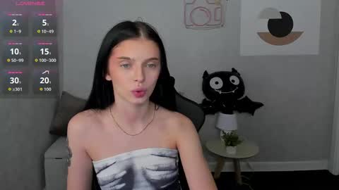 Eva online show from 10-26-25, 09:15