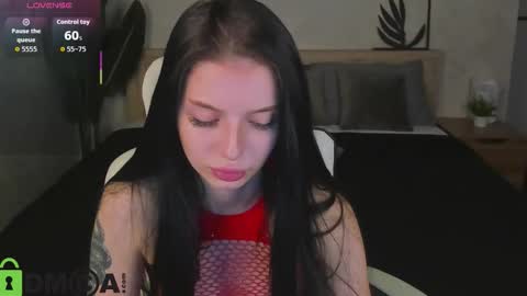 Eva online show from 11-25-25, 11:27