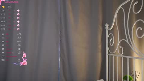 Jennifer  online show from 02-15-25, 08:11