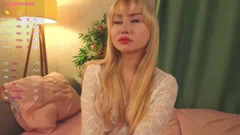 Jennifer  online show from 09-19-25, 04:51