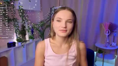 Hi Im Alice and here youll find something online show from 11-08-25, 06:13