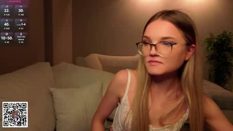 Hi Im Alice and here youll find something online show from 01-05-26, 05:27