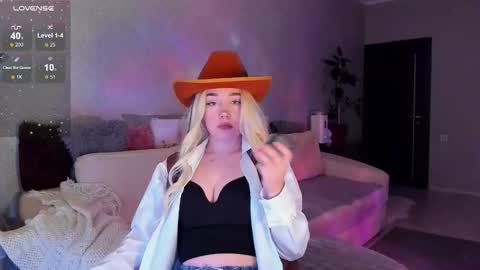 Janice online show from 11-24-25, 06:13