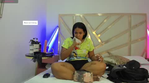 Janna online show from 11-21-25, 02:43