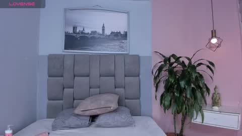 Snapshot of janna_lopezz chatting on 10-26-25, 06:19 Janna online show from 10-26-25, 06:19