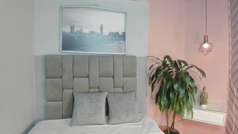 Snapshot of janna_lopezz chatting on 11-06-25, 11:11 Janna online show from 11-06-25, 11:11