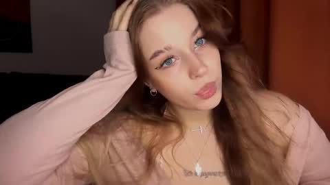 Snapshot of janniekeneipp chatting on 10-26-25, 08:37 Janni online show from 10-26-25, 08:37