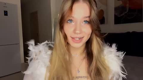 Snapshot of janniekeneipp chatting on 11-01-25, 07:05 Janni online show from 11-01-25, 07:05