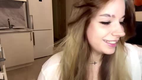 Snapshot of janniekeneipp chatting on 11-07-25, 05:46 Janni online show from 11-07-25, 05:46