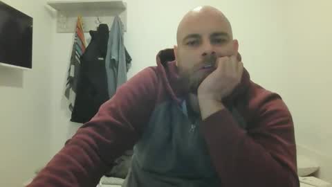 Snapshot of januszcygan chatting on 10-16-25, 12:33 januszcygan online show from 10-16-25, 12:33