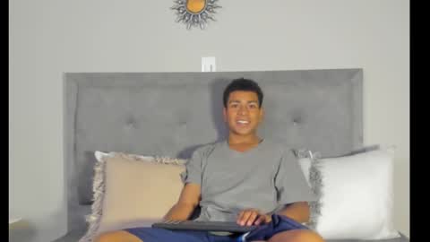 jared_blake online show from 12-18-24, 01:15