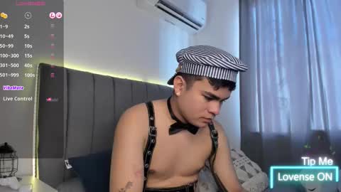 JARETHH online show from 10-31-25, 03:02