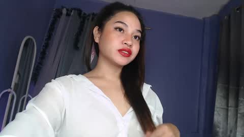 Snapshot of jasmine_arousal chatting on 12-21-24, 08:32 JASMINE online show from 12-21-24, 08:32